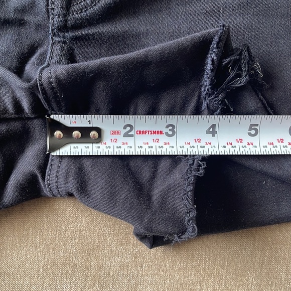 American Eagle Super High Rise Shorts - Black - Picture 8 of 9